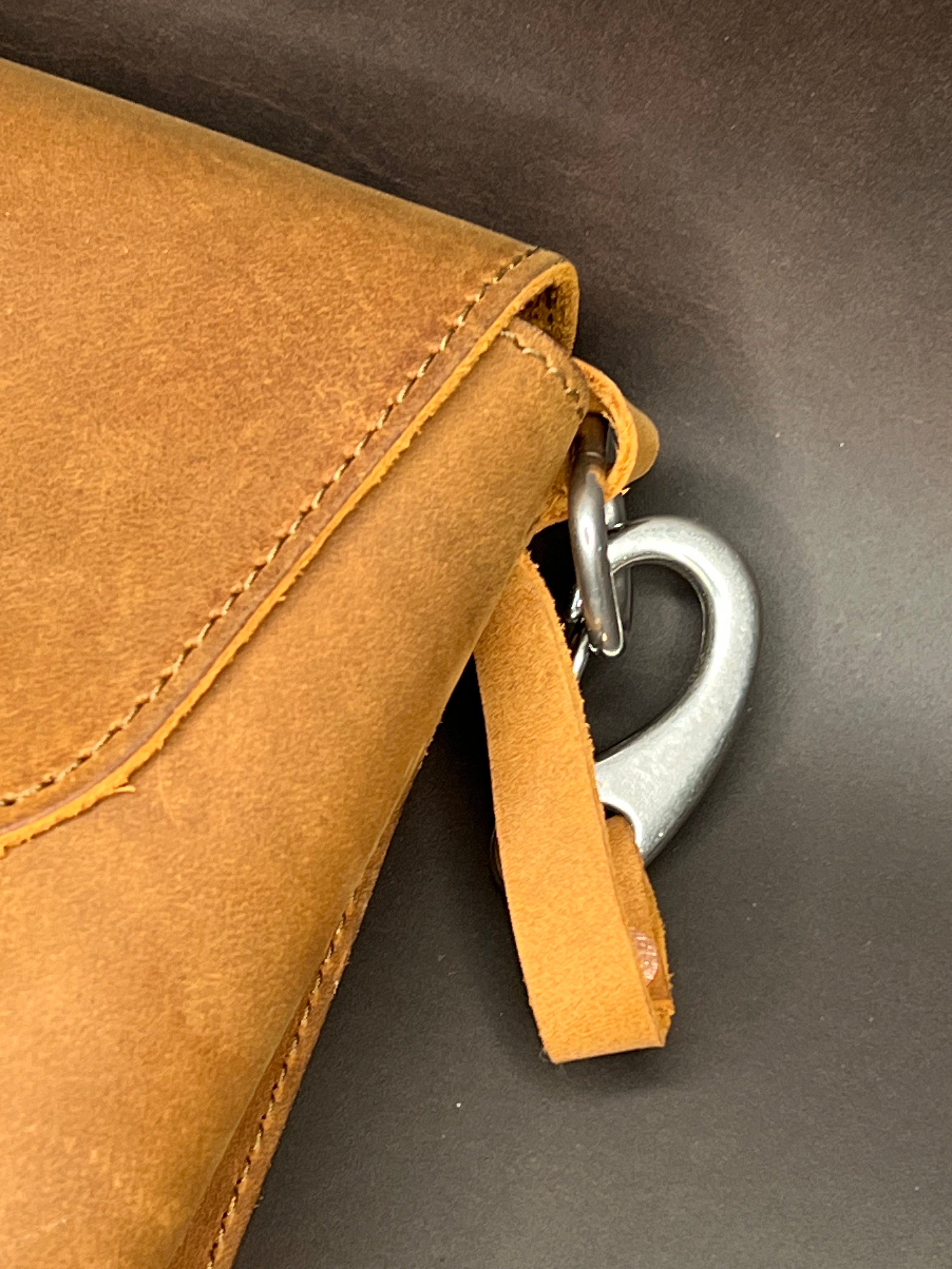 Cigar Luggage Harlow Leather Slip Case